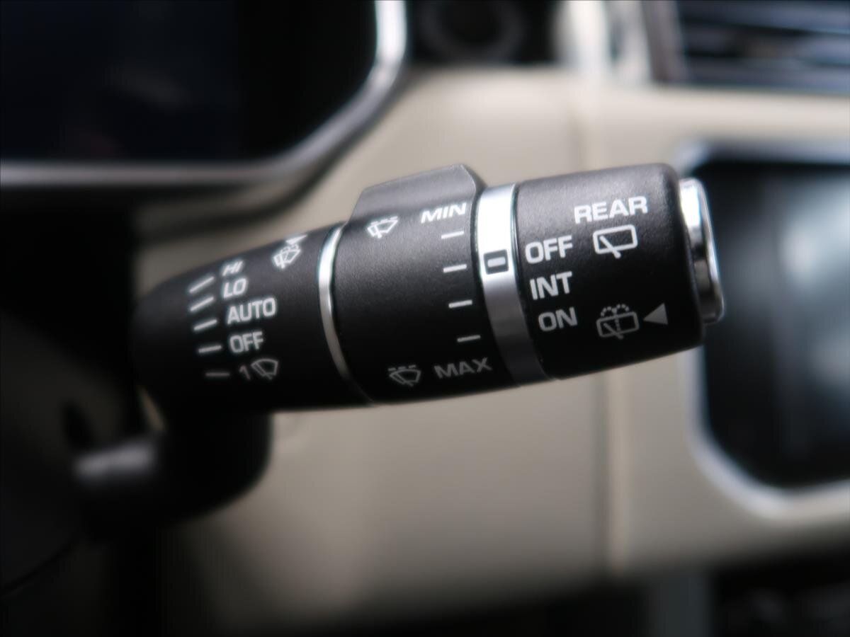 Land Rover Range Rover SUV / Terénní 4,4 l 250 kw