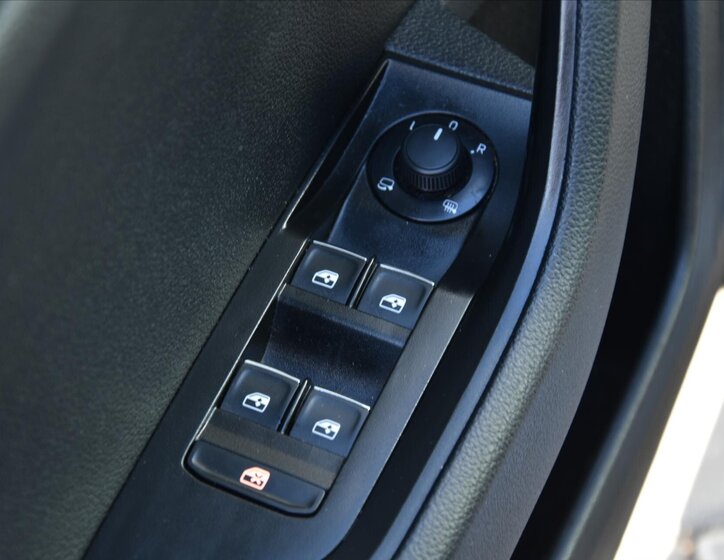 Škoda Superb Kombi 2,0 l 140 kw