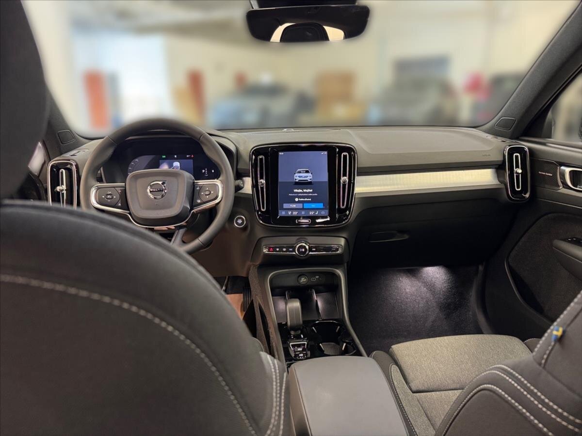 Volvo XC40 SUV 2,0 l 120 kw