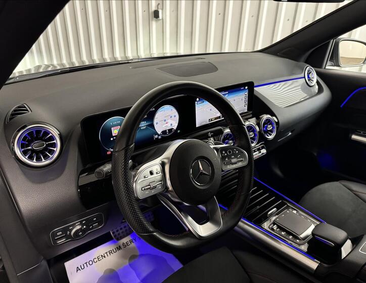 Mercedes-Benz GLA 15