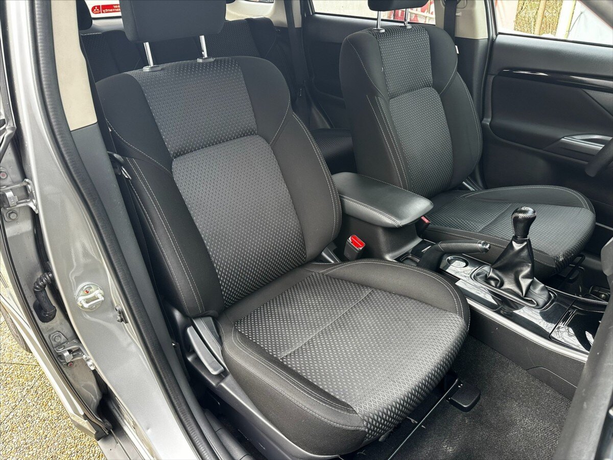 Mitsubishi Outlander Kombi 2,0 l 110 kw