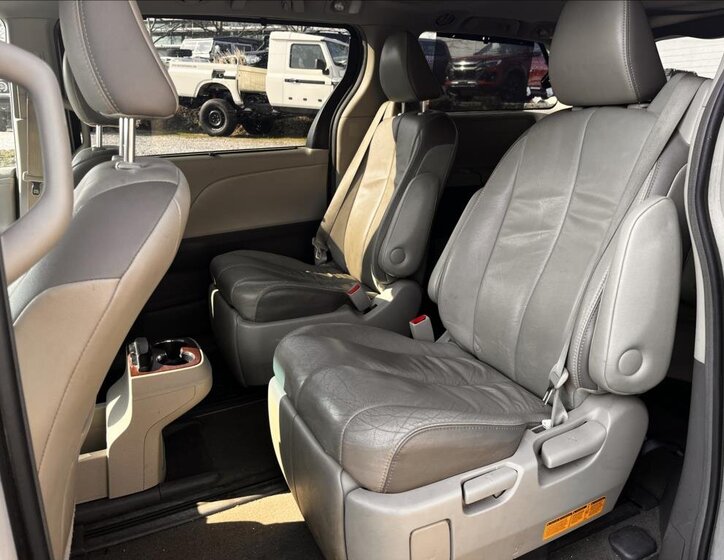 Toyota Sienna MPV 3,5 l 198 kw