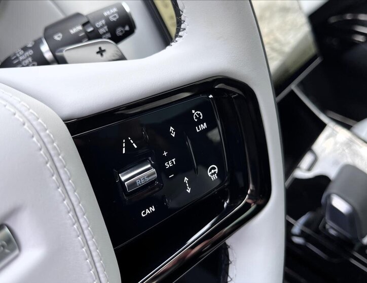 Land Rover Range Rover Sport SUV / Terénní 3,0 l 183 kw