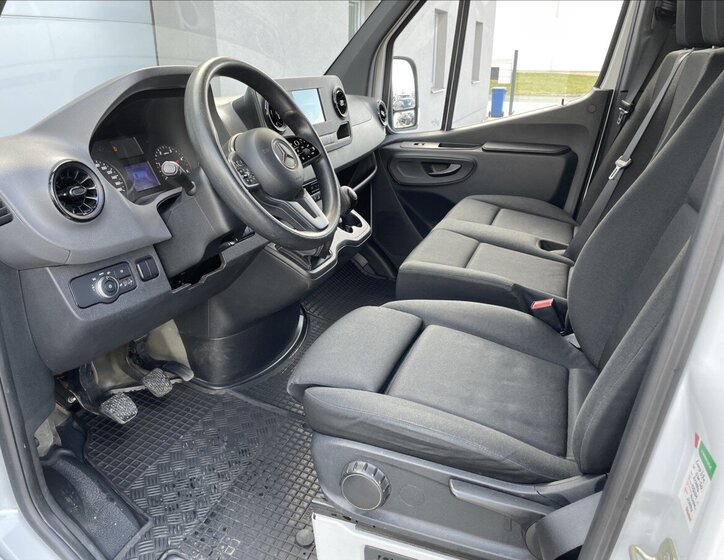 Mercedes-Benz Sprinter Skříň 2,1 l 105 kw