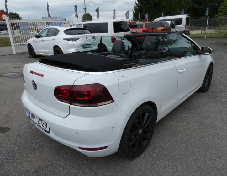 Volkswagen Golf 9