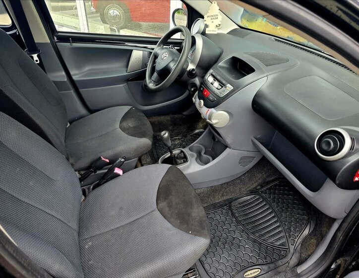 Toyota Aygo 16