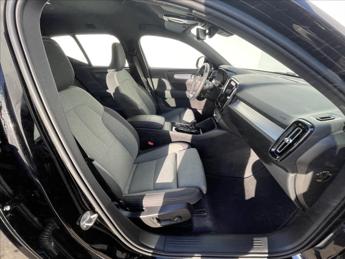 Volvo XC40 SUV 2,0 l 145 kw