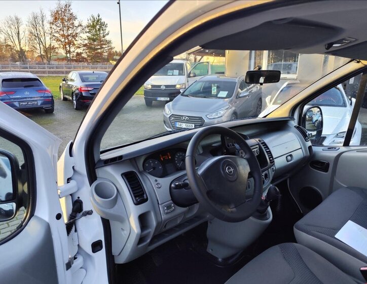 Opel Vivaro Ostatní 2,0 l 84 kw