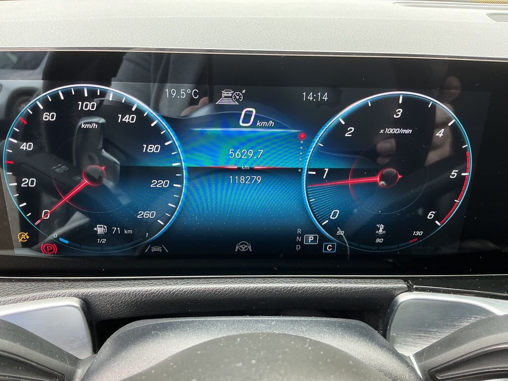 Mercedes-Benz GLB SUV / Terénní 2,0 l 140 kw