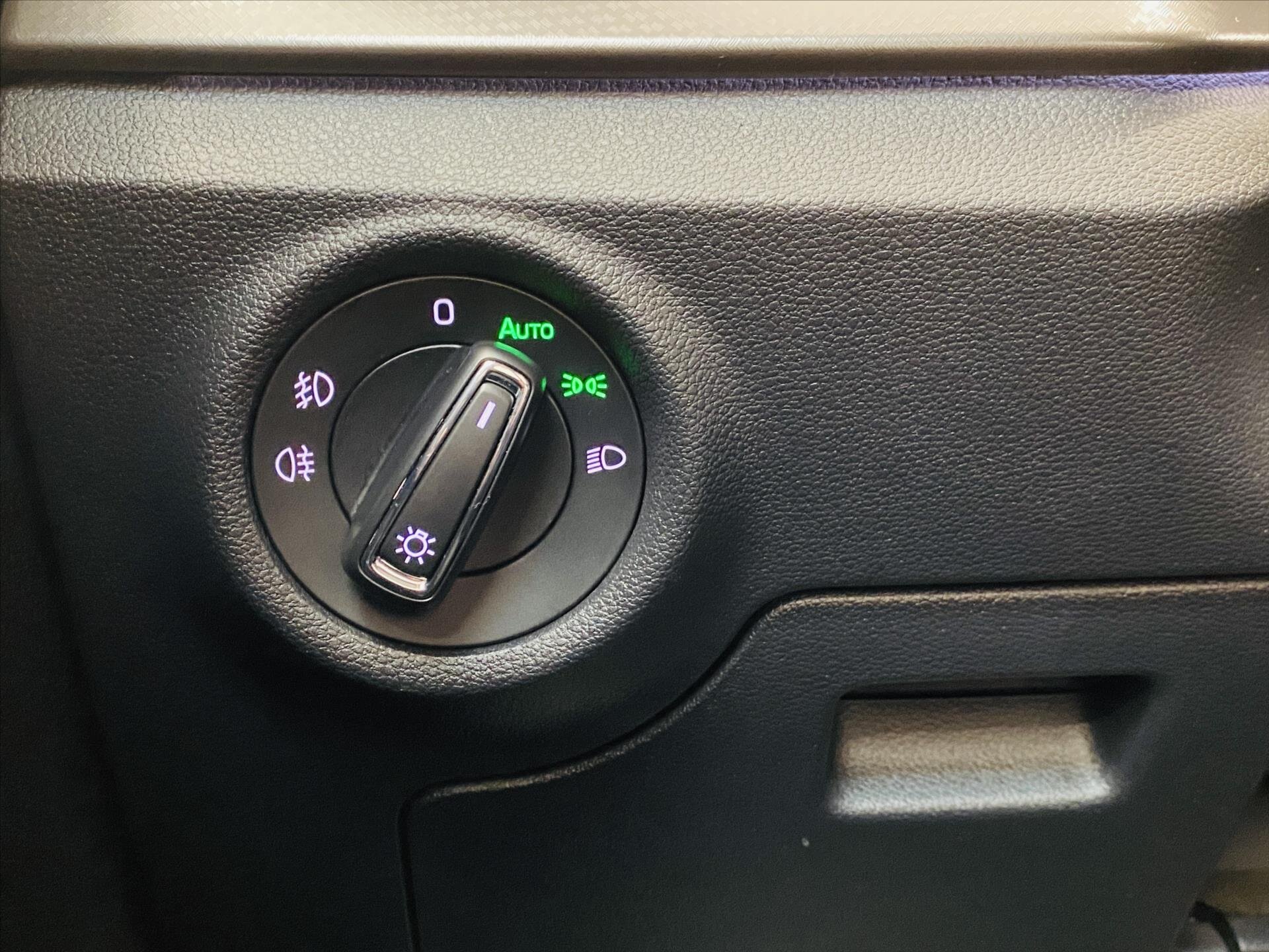 Škoda Kamiq Hatchback 1,5 l 110 kw