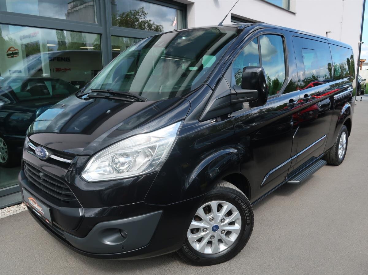Ford Tourneo Custom MPV 2,2 l 114 kw