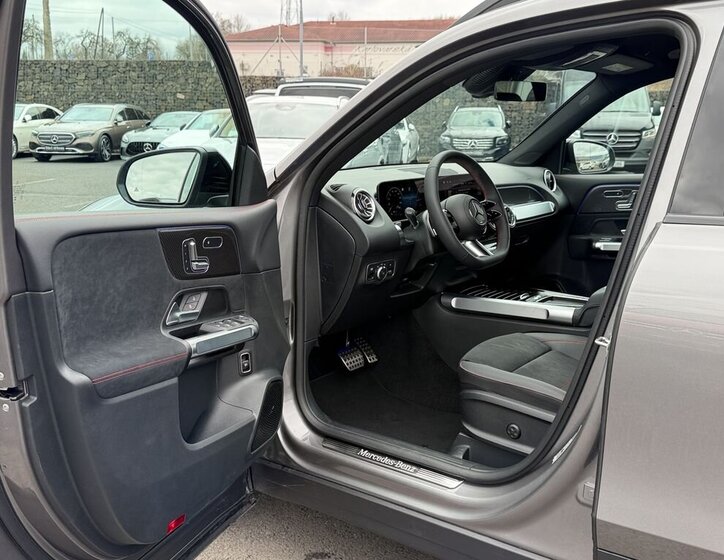 Mercedes-Benz GLB SUV / Terénní 2,0 l 110 kw