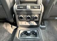 Land Rover Defender 28