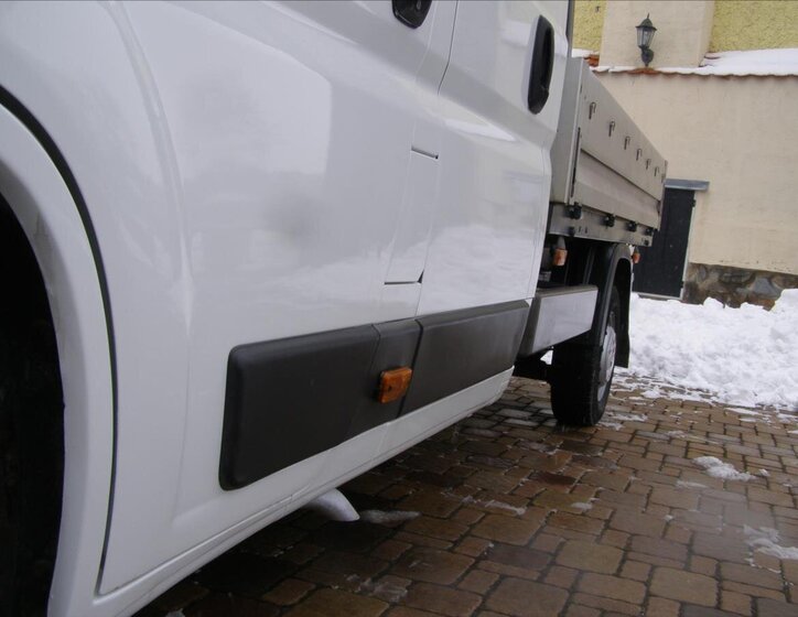 Peugeot Boxer Valník 2,2 l 88 kw