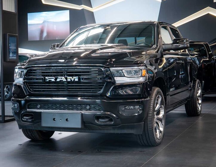 Dodge RAM Pick-up 5,7 l 291 kw