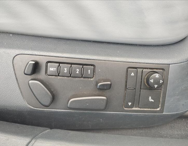 Volkswagen Phaeton 17