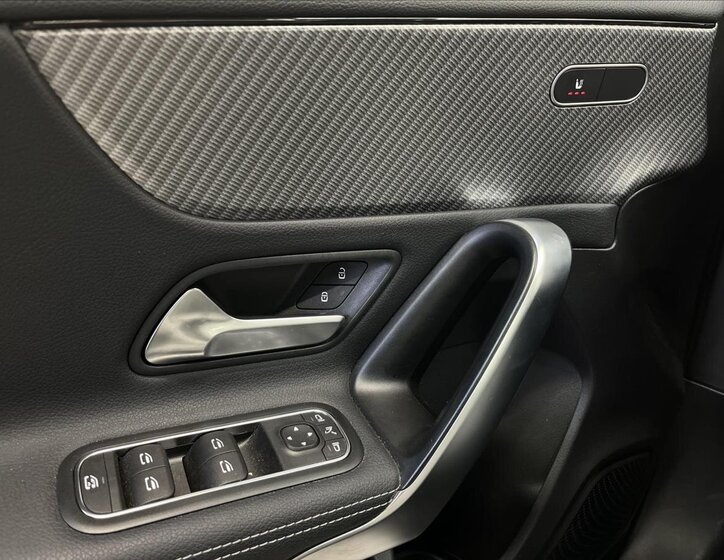 Mercedes-Benz Třídy A Hatchback 1,3 l 100 kw