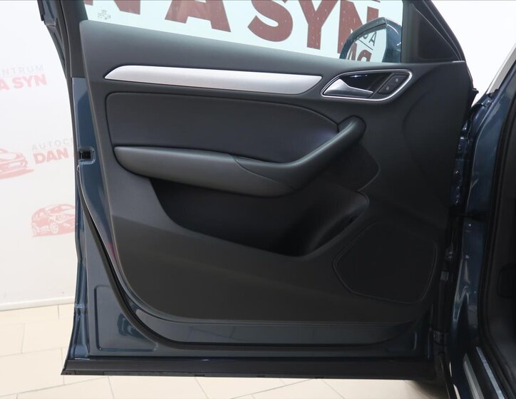 Audi Q3 SUV / Terénní 1,4 l 110 kw