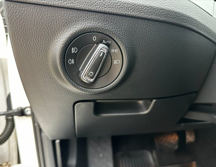 Škoda Superb Sedan / Limuzína 2,0 l 110 kw