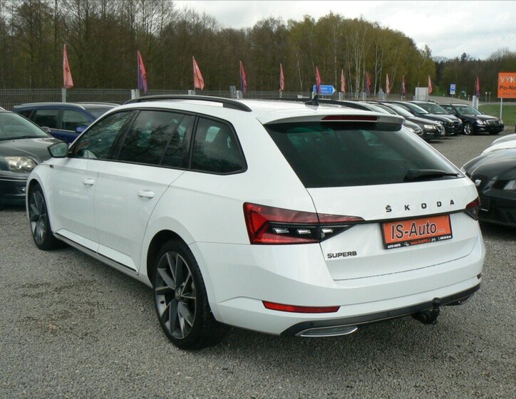 Škoda Superb Kombi 2,0 l 140 kw
