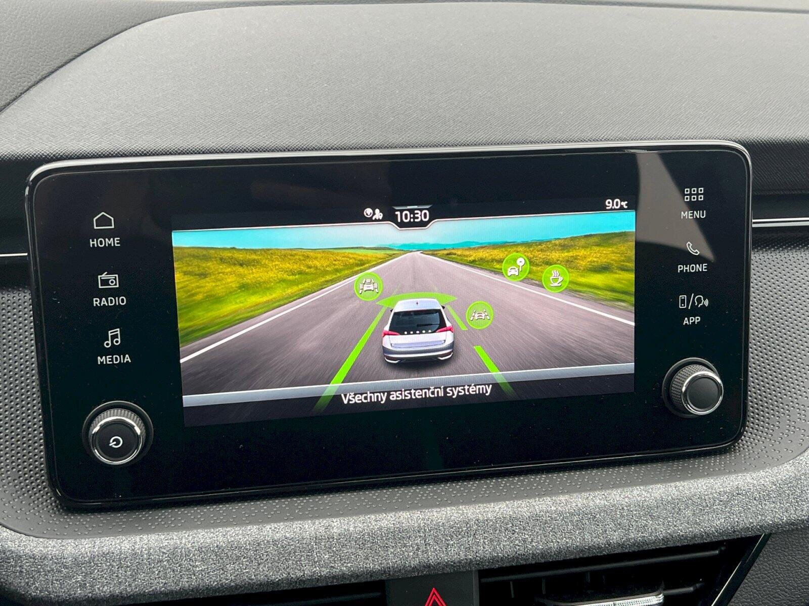 Škoda Scala Hatchback 1,0 l 85 kw