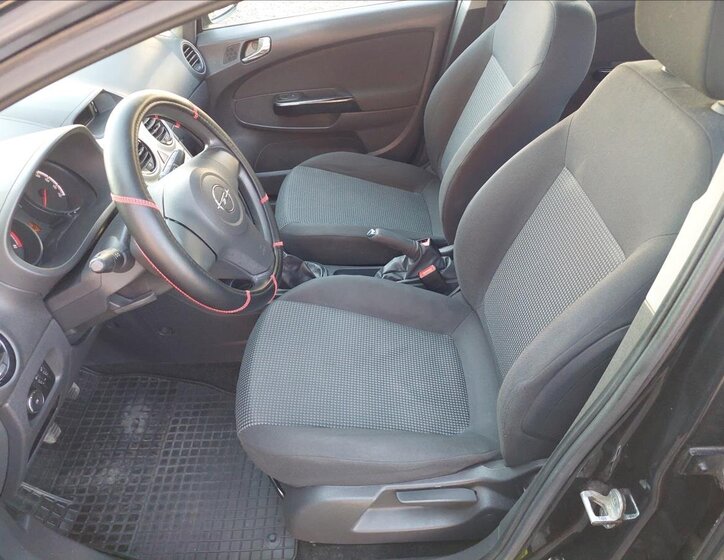 Opel Corsa Hatchback 1,2 l 51 kw