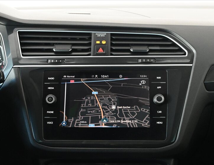 Volkswagen Tiguan 19