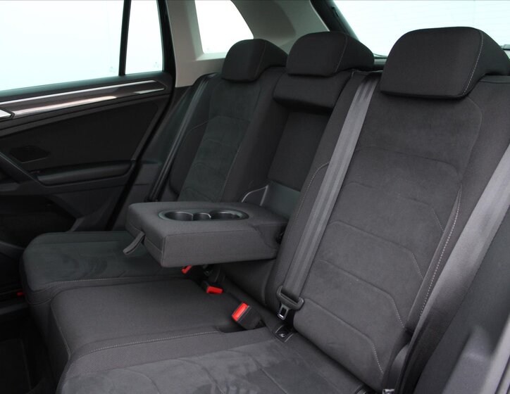 Volkswagen Tiguan 11