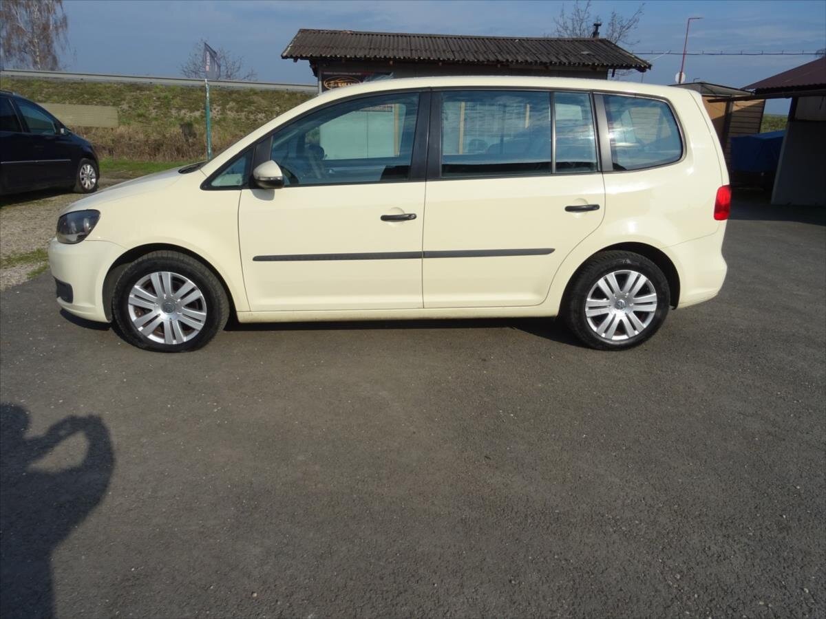 Volkswagen Touran Kombi 1,6 l 77 kw