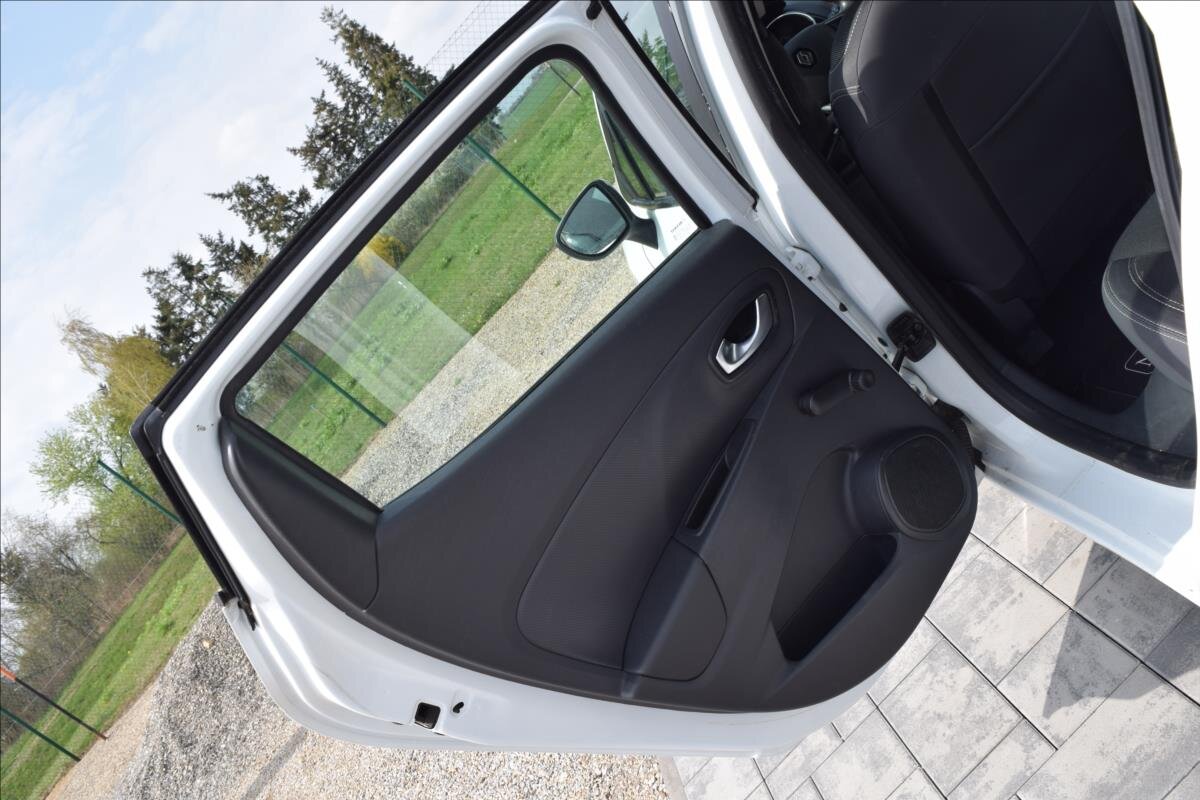 Renault Clio Hatchback 1,1 l 54 kw