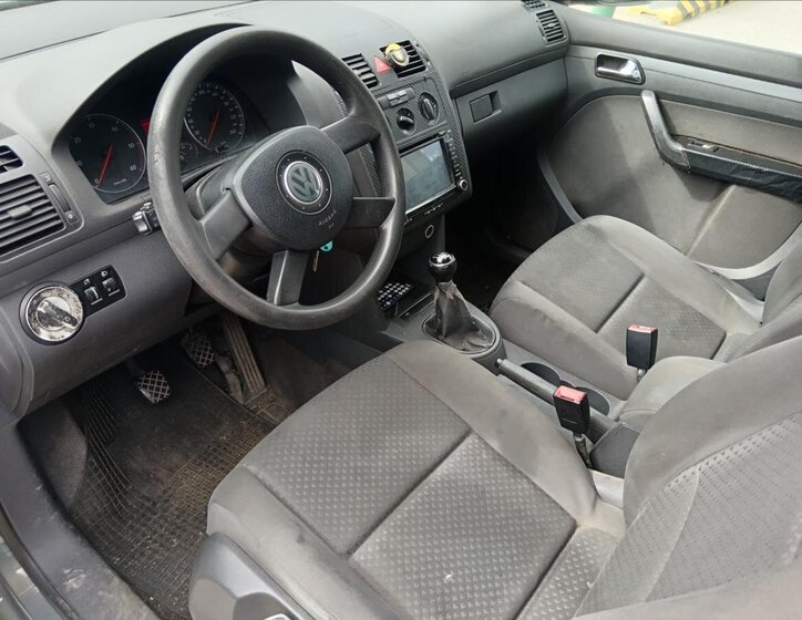 Volkswagen Touran MPV 1,9 l 66 kw