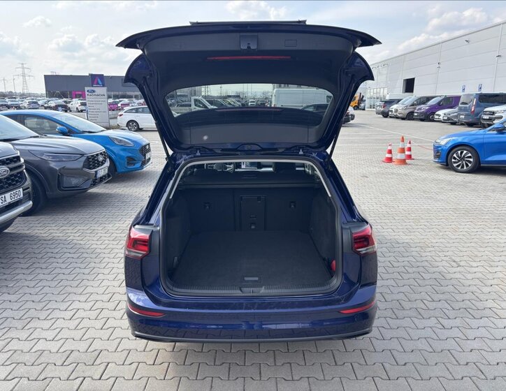 Volkswagen Golf Kombi 1,5 l 96 kw