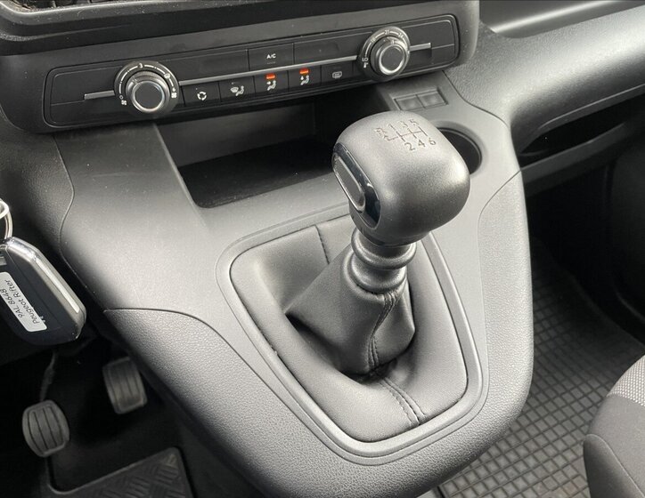 Peugeot Rifter Sedan / Limuzína 1,5 l 75 kw