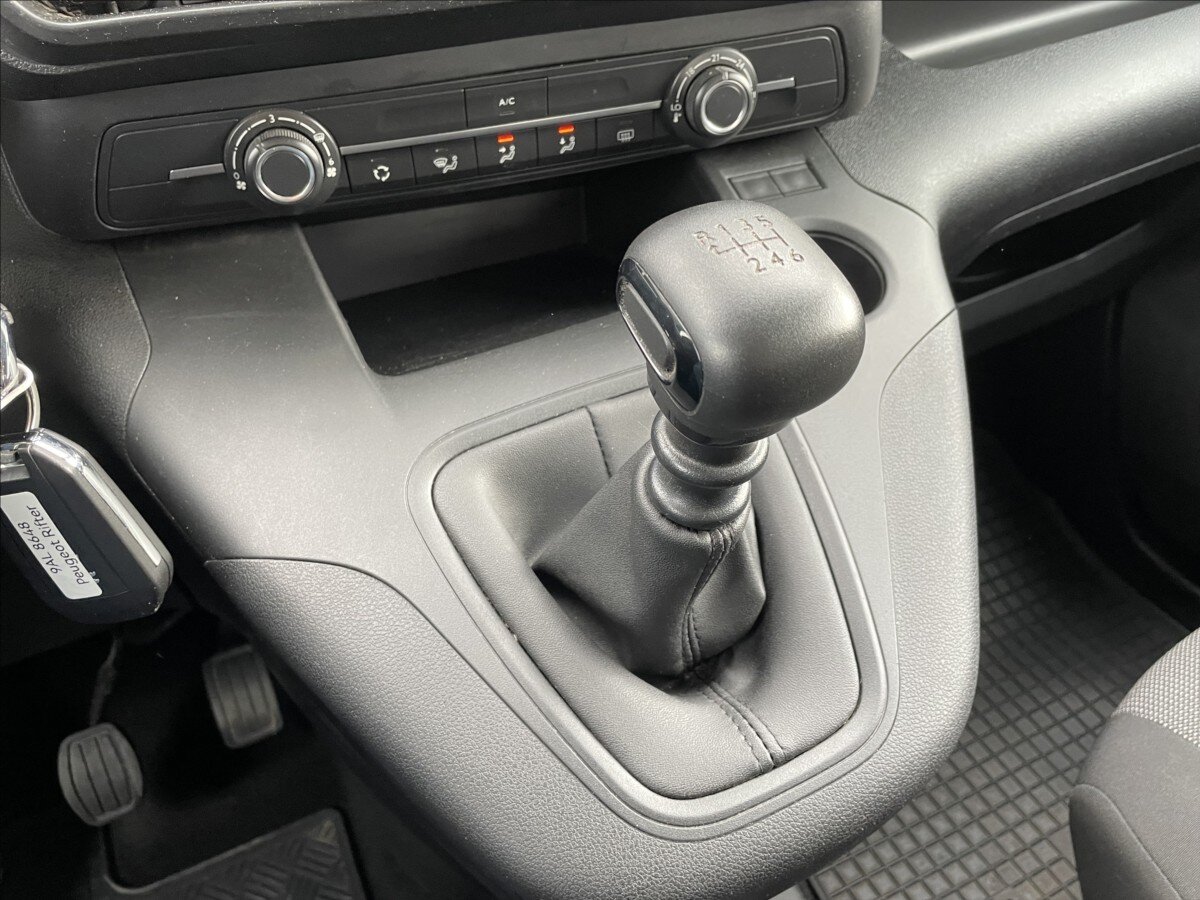 Peugeot Rifter Sedan / Limuzína 1,5 l 75 kw