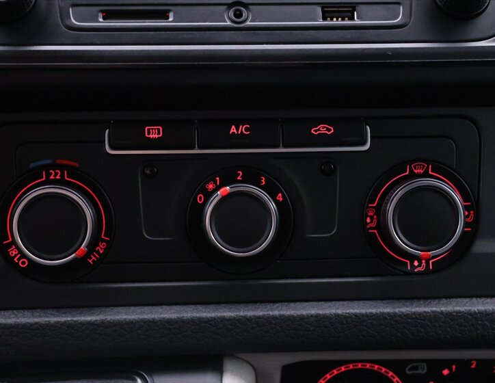 Volkswagen Transporter Kombi 2,0 l 110 kw