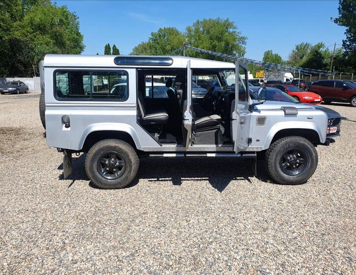 Land Rover Defender Ostatní 2,5 l 90 kw