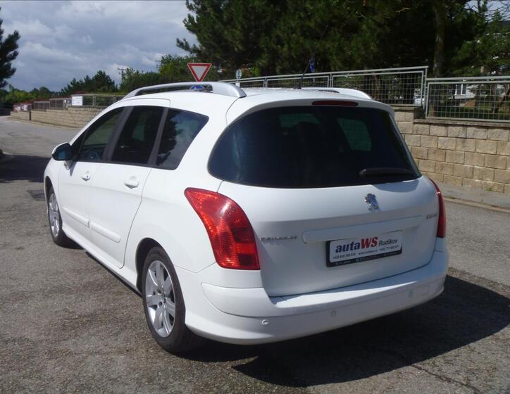 Peugeot 308 4