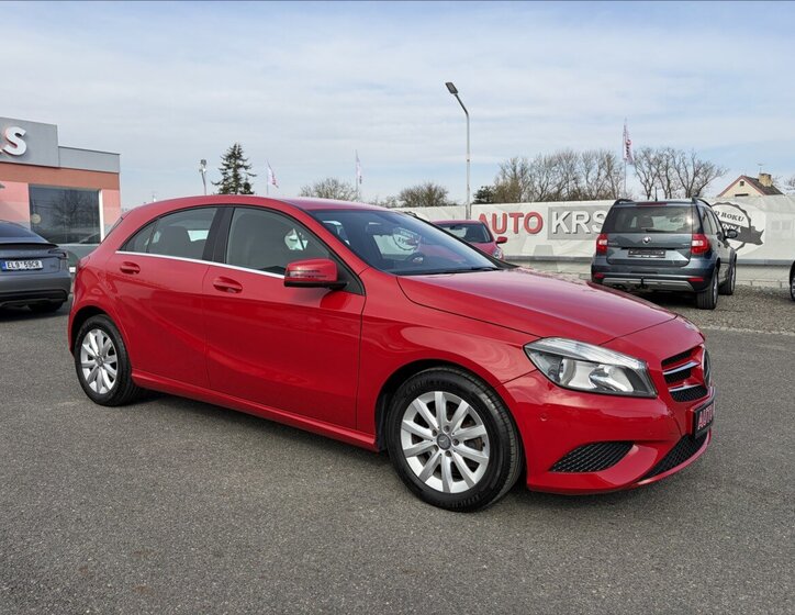 Mercedes-Benz Třídy A Hatchback 1,6 l 90 kw