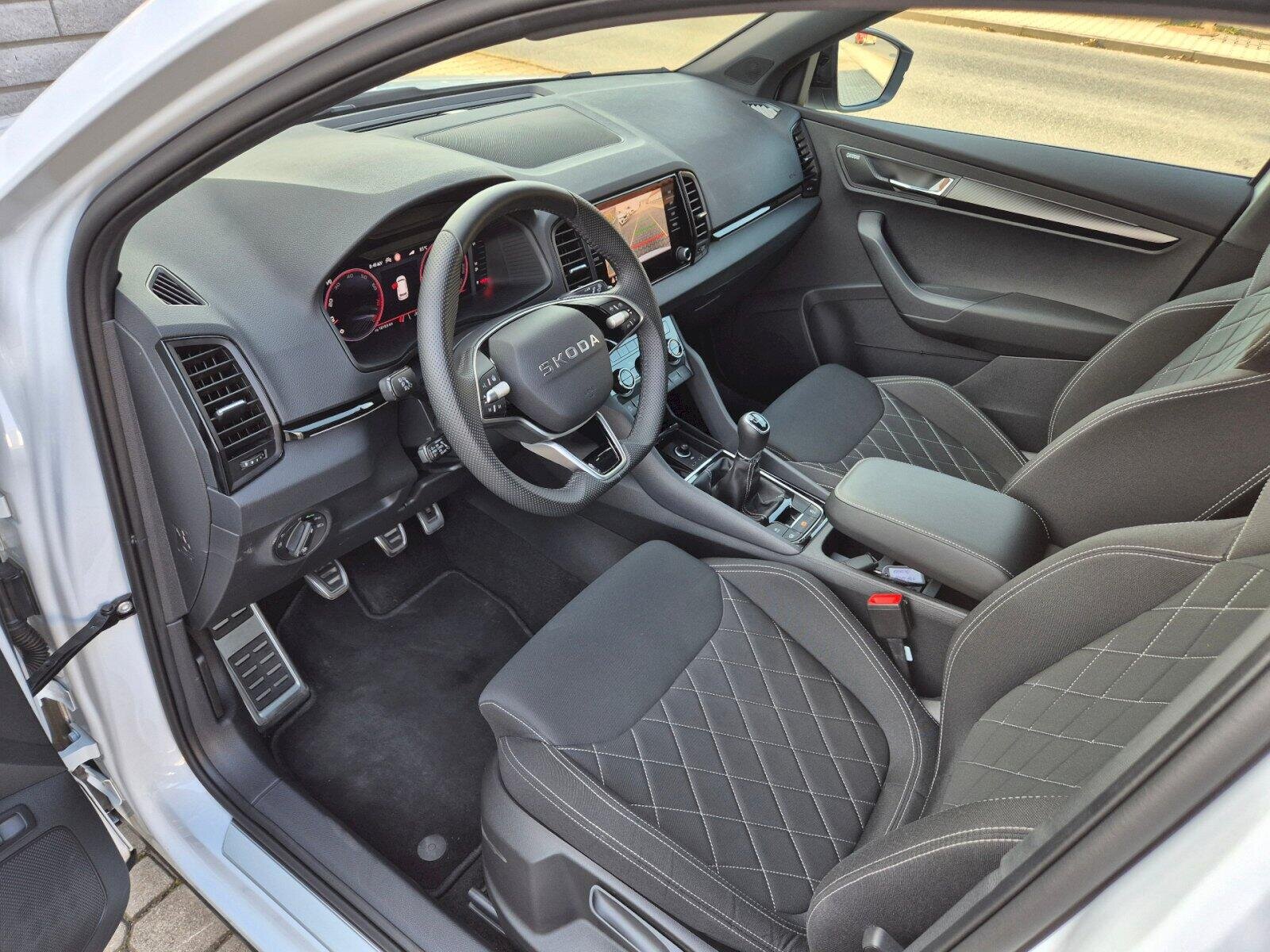 Škoda Karoq SUV / Terénní 1,5 l 110 kw