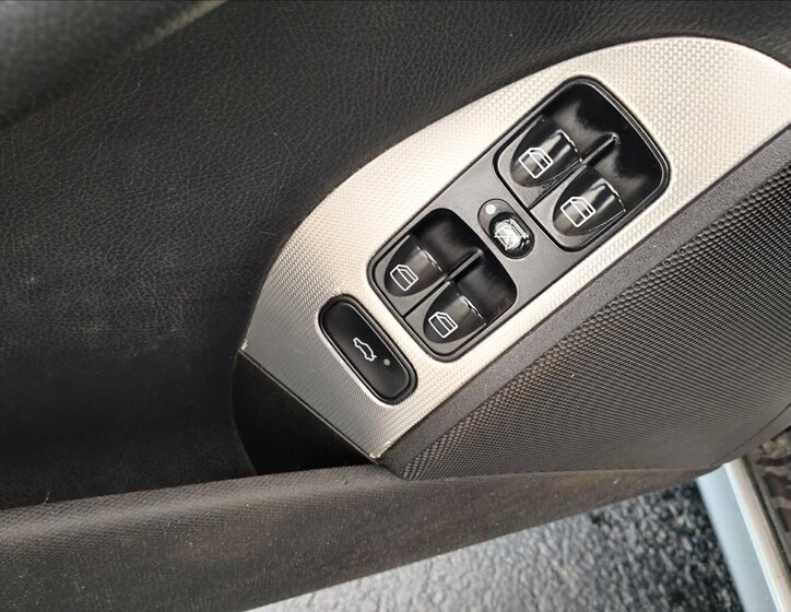 Mercedes-Benz CLK Kabriolet 3,0 l 165 kw