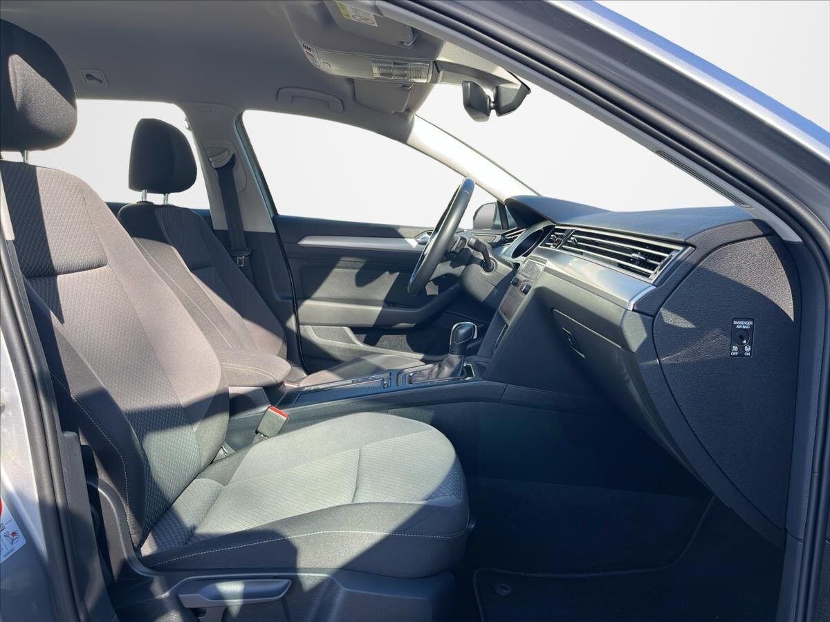 Volkswagen Passat Kombi 2,0 l 110 kw