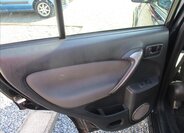 Toyota RAV4 SUV 2,0 l 85 kw