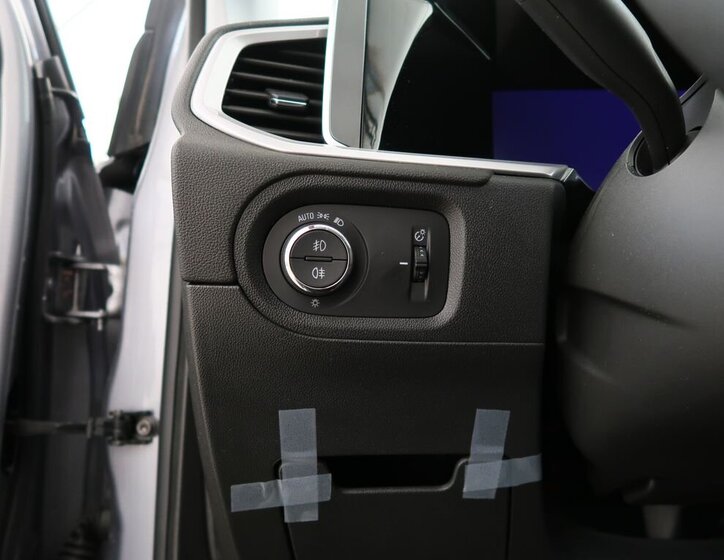 Opel Grandland SUV 1,2 l 96 kw