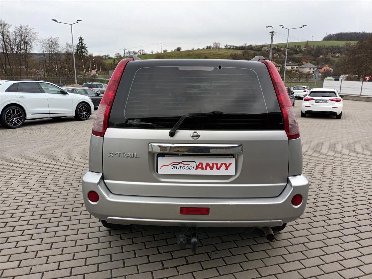 Nissan X-Trail SUV / Terénní 2,5 l 121 kw