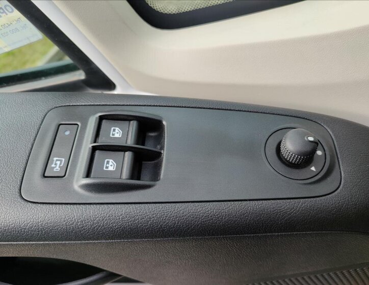 Opel Movano Skříň 2,2 l 121 kw