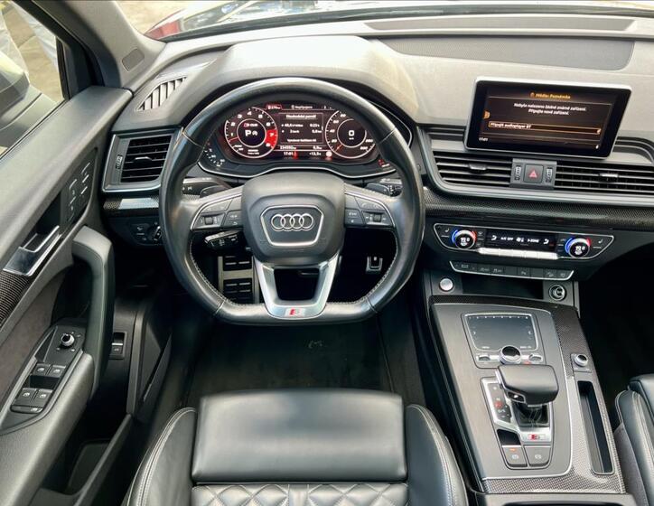 Audi SQ5 23