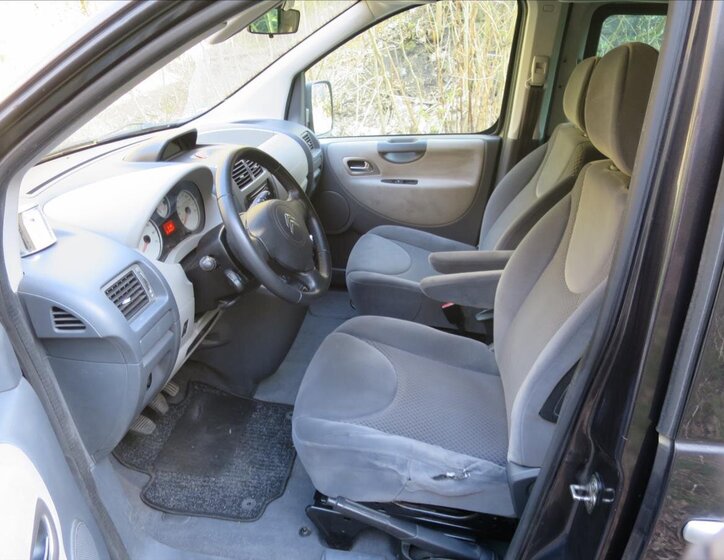 Citroën Jumpy Kombi 2,0 l 120 kw