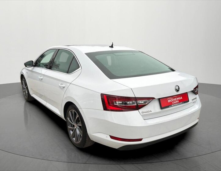 Škoda Superb Sedan 2,0 l 140 kw