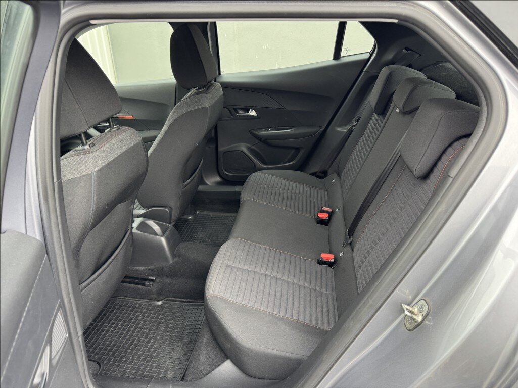 Peugeot 2008 SUV / Terénní 1,2 l 96 kw