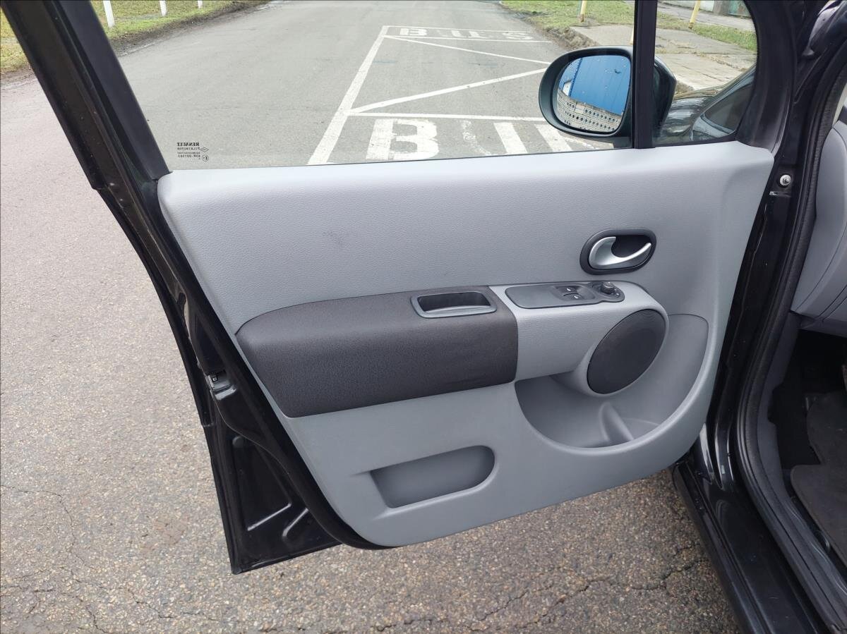 Renault Modus Hatchback 1,1 l 55 kw